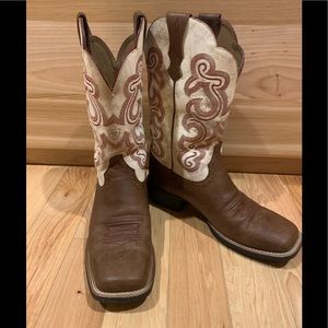 Ariat Women’s Cowgirl Boots 7.5C